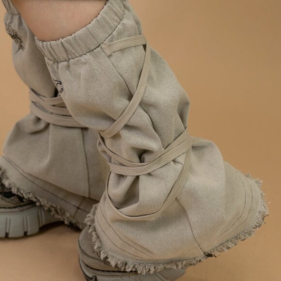 ACDC Rag x Gedraji Cryptid Corpse Beige Leg Warmer - Picture 3 of 6